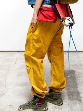 NWT Canyonkid Outofsign Poplin Jump Pant Yellowplant Powder